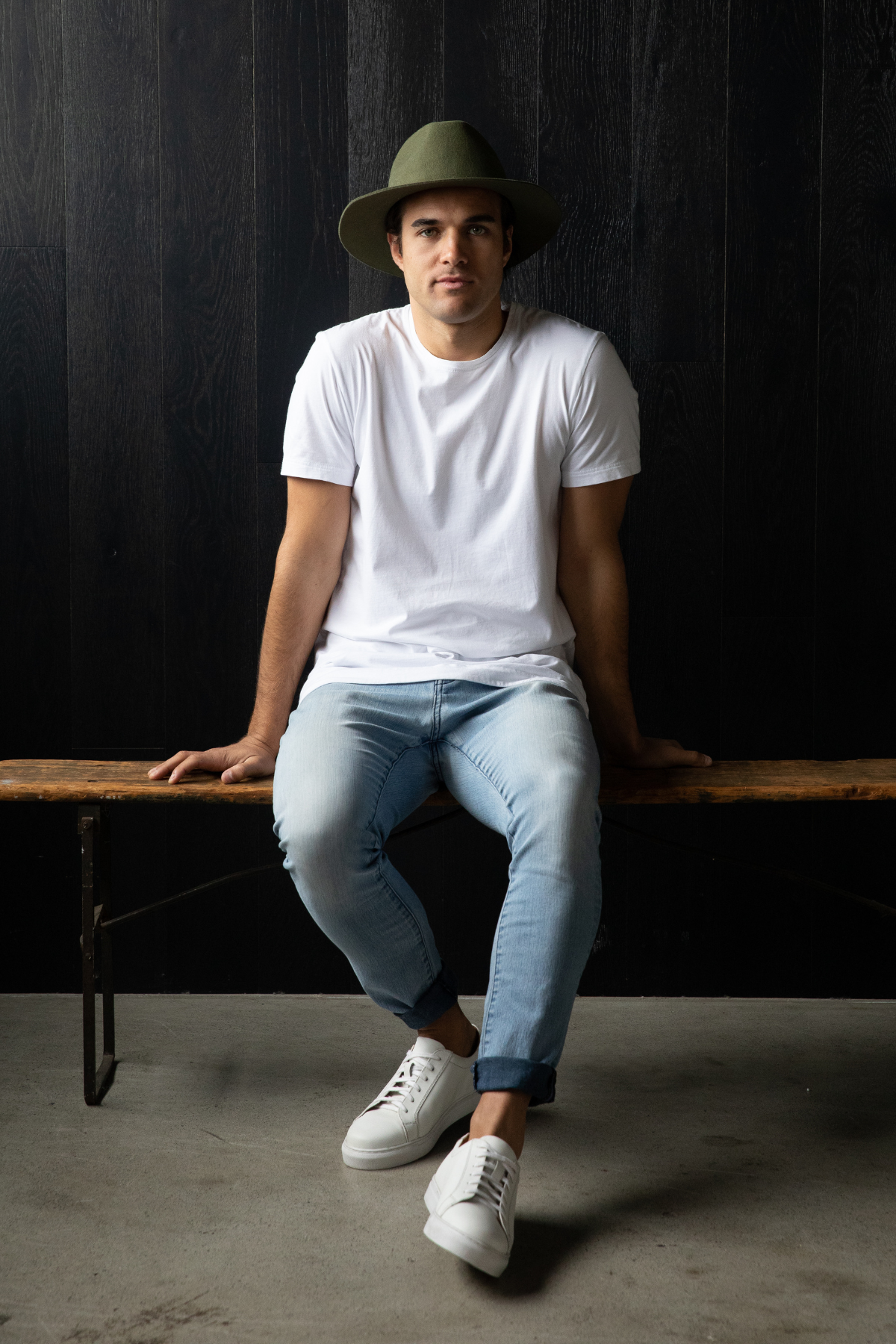 Mister Bladin Australian made organic cotton ethical sustainable mens t-shirts best rated fit longer homepage shirt MINIMAL clothes grey