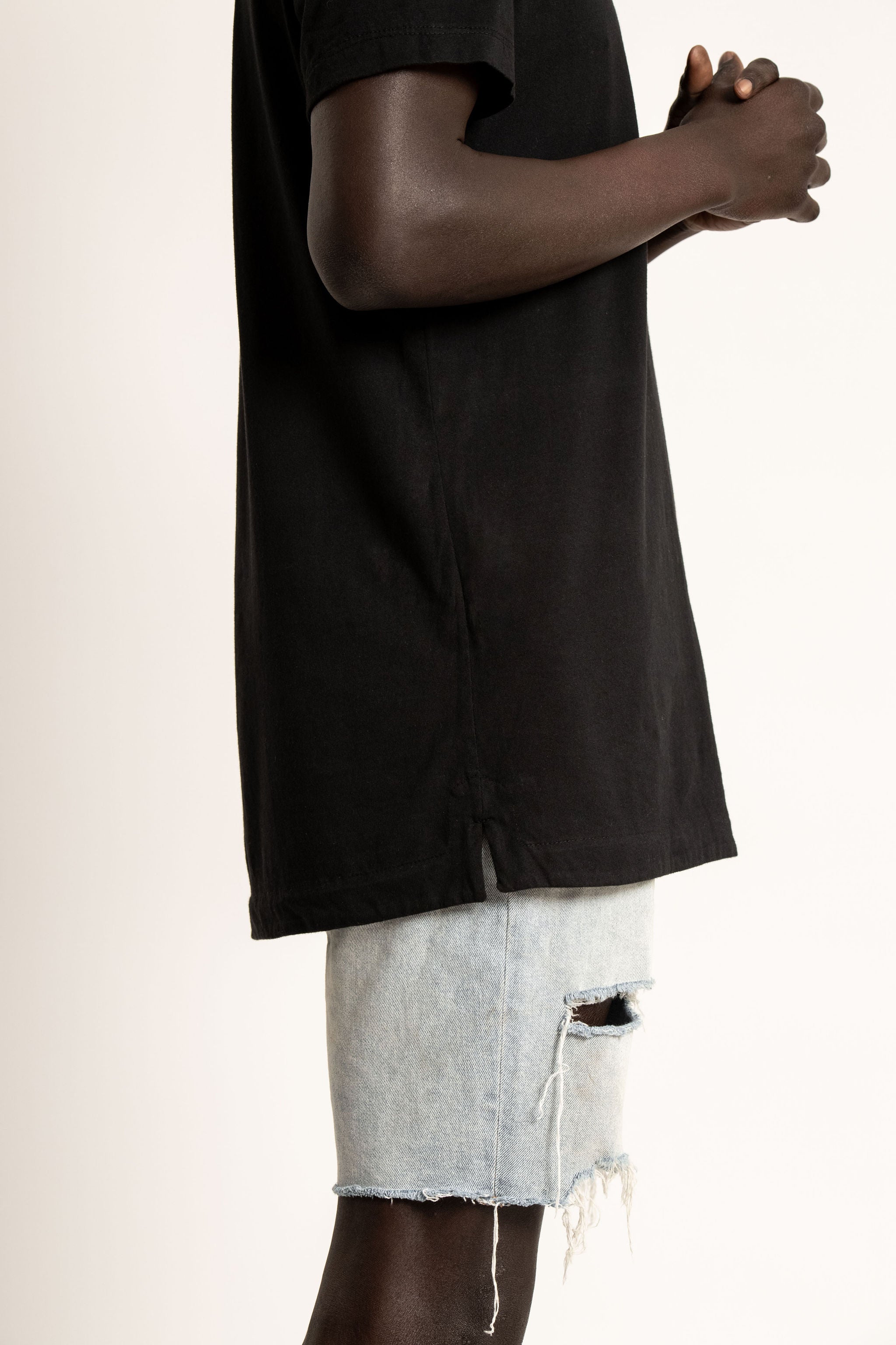 Mister Bladin Black Australian made ethical sustainable organic cotton mens tshirt tailored slim fit